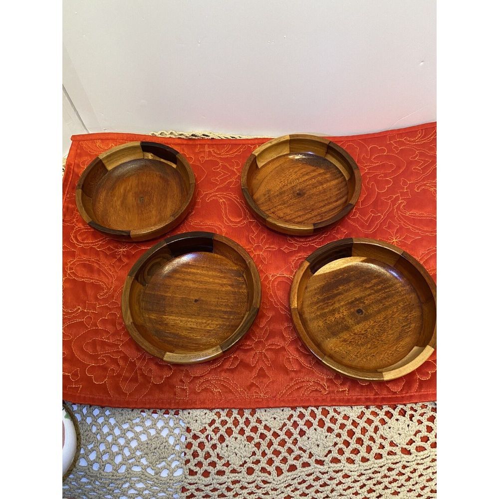Vintage Handmade Mixed Wood Salad Bowl Set. 5.5" Set Of Four Beautiful‎ Wood.